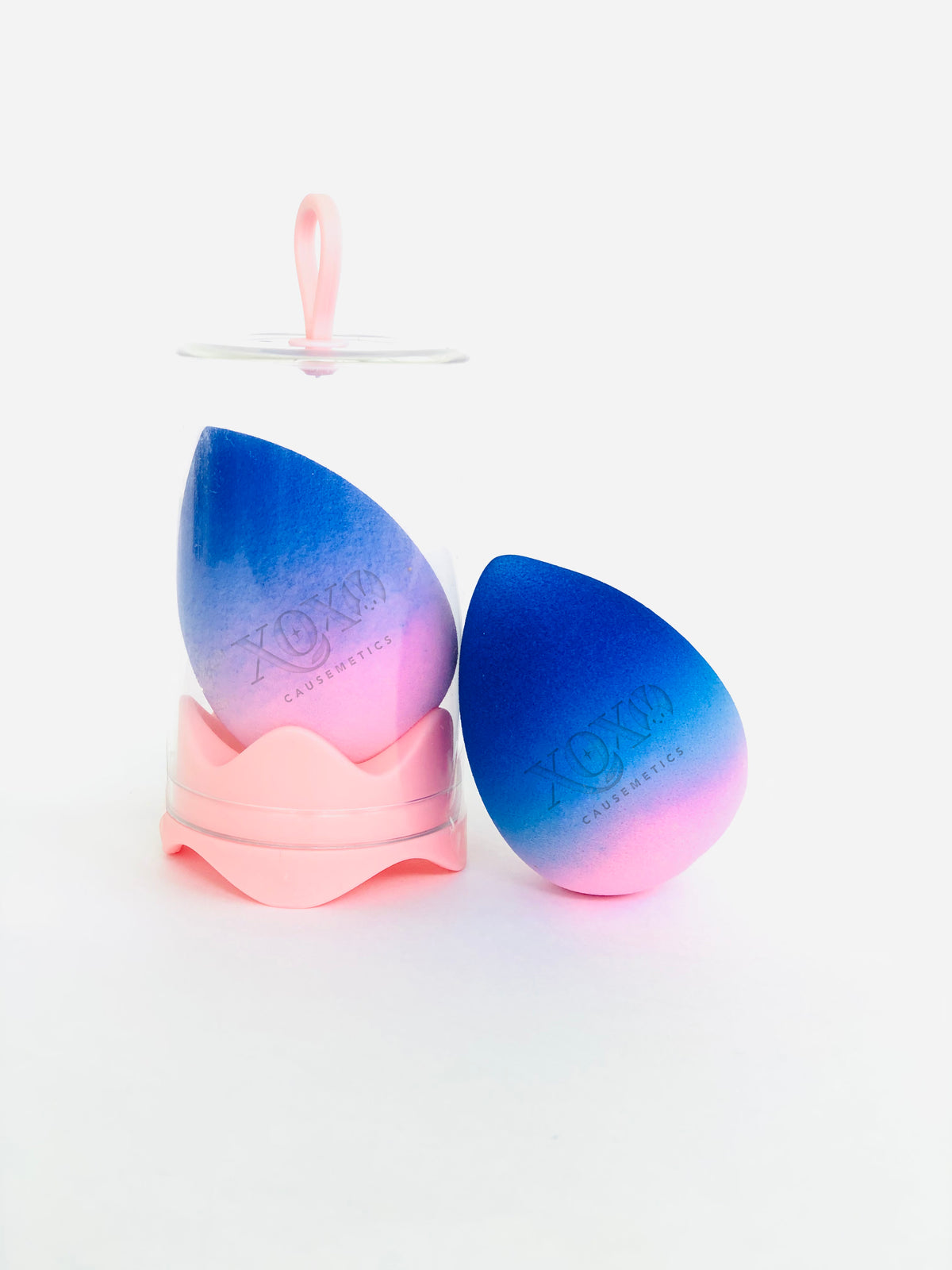 Gradient Beauty Blender (Winter) - Tear-shaped colorful sponge for flawless makeup application