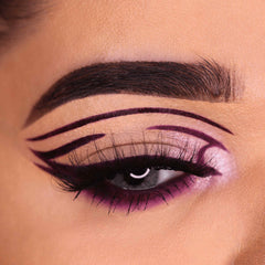 Close-up of Liquid Adhesive Eyeliner - PLUM applicator tip