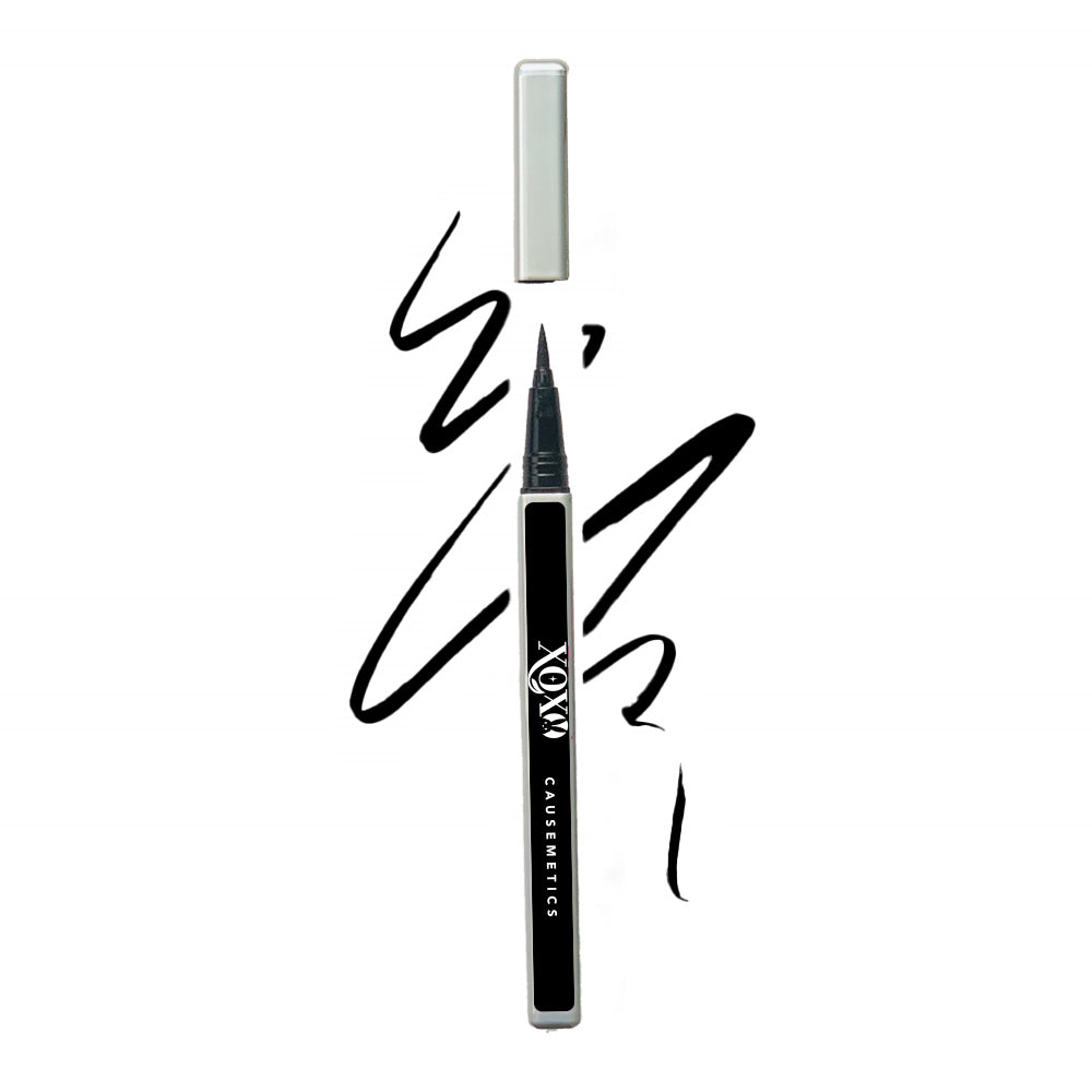 Liquid Adhesive Eyeliner - BLACK for precise application and long-lasting hold